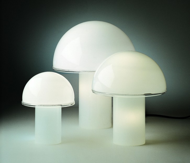 Настольный светильник Artemide